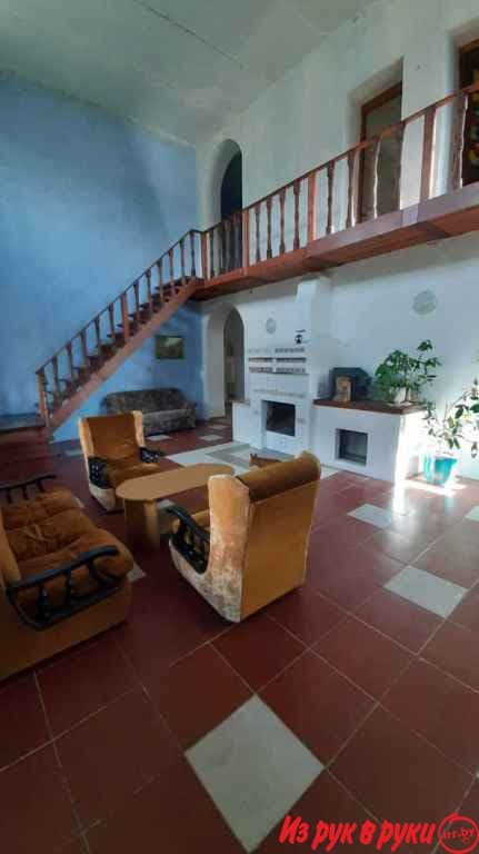 Коттедж в Ратомке, 7 комнат, парковка, площадь дома 480 / 360 / 18 м,