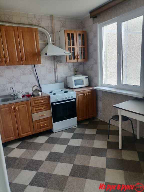 2-х.ком.квартира ул Горького, центр, мебель, бытовая техника на длител