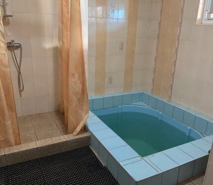 Баня в аренду почасово до 8 человек. Купель, караоке, беседка, мангал