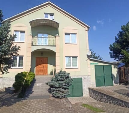 Элитный коттедж в микрорайоне Южный