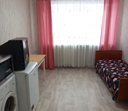 Комната 12.7 м2 по улице Филатова, 18. Рядом метро.