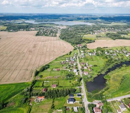 Земельный участок в 6,7 соток. Без строений. Частная собственность.