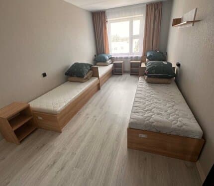 СДАМ КВАРТИРУ!ДЛЯ РАБОТНИКОВ, РАБОЧИХ, СТРОИТЕЛЕЙ.Около Чижовки Лучшие условия! • Цена •Постельное белье •Администратор утро/вечер • Интернет Все входит в стоимость 16 р/ с человека сутки.Работаем по договору, со всеми нужными документами.