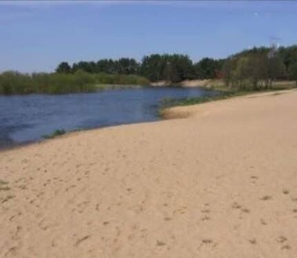 Живописное место, большая деревня, правый берег Немана