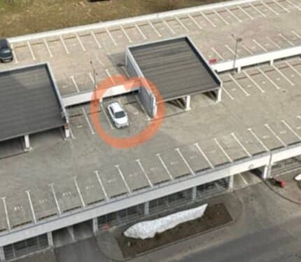 Сдам машиноместо Купревича 16. Паркинг отдельностоящий. По договору 50 руб в месяц.