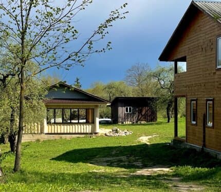 Дом с БАНЕЙ новый, 180 кв.м., 15 спальных мест, 500 м до озера, 10-15 мин до г. Браслав