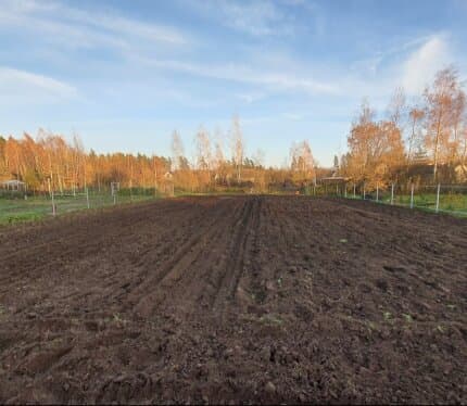 Продается земельный участок №14 по улице Широкая в садоводческом товариществе "Химик-2010", расположенном в Червенском районе Минской области, вблизи деревни Островы.