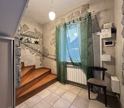 Уютный дом в центре города