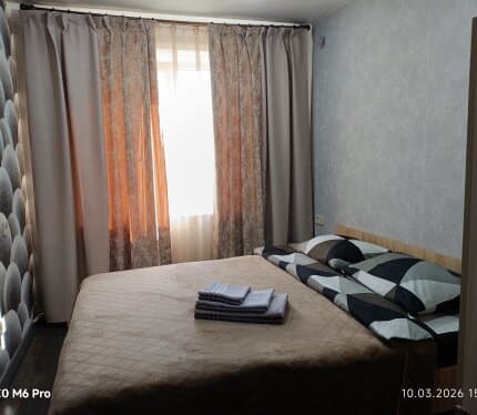 Сдам комнату со своим санузлом и мини кухней. Есть всё для комфортного отдыха. Парам,студентам,командировочным. Всю информацию узнавайте по телефону. Возможны разные варианты.