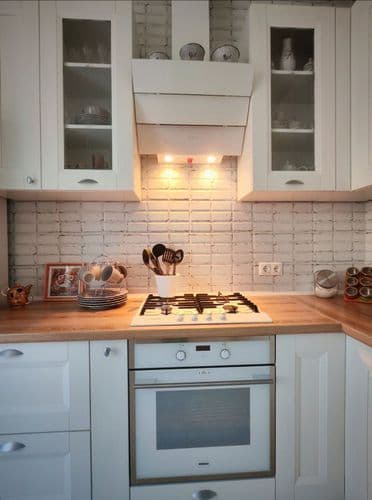 Продается уютная квартира в современном монолитном доме. Расположена в престижном районе города по Московскому проспекту. В районе университета им. Ма...