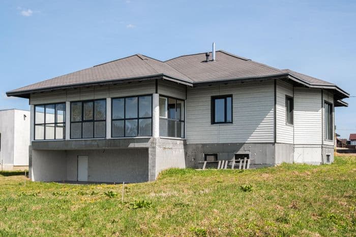 Продаётся просторный современный дом в СТ «Телепашня» — закрытом товариществе коттеджного типа с огороженной территорией. Въезд осуществляется через ш...