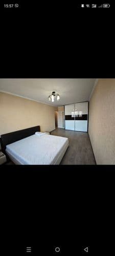 С 25 апреля сдаётся 2-х комнатная квартира на Востоке с хорошим ремонтом. Есть частично мебель и бытовая техника. В доме есть подвал, прописан один че...