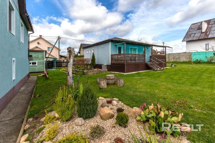 Сдается дом на длительное время. БЕЗ ЖИВОТНЫХ! Дом обустроен и оснащен всем необходимым для комфортного проживания. Парковка на два машиноместа. В п...