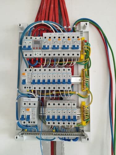 Электромонтаж и ремонт электрики