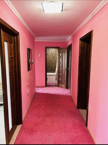 Студентам на период сессии ( заочники),все для комфорта имеется .Цена указана за день проживания . Возможно одноместное размещение в комнате . На меся...