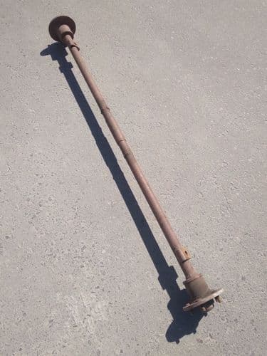 Ось заводска к легковому прицепу