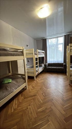 Кровать в комнате на время сессии, учебы, командировки, работы…. Квартира с хорошим косметическим ремонтом, wi-fi, удобные кровати, всегда свежее бель...