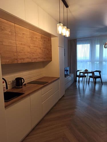 Сдаётся в долгосрочную аренду уютная квартира -студия 33 м2 чистоплотной девушке или молодому человеку, можно паре, кроме иностранных граждан. В ква...