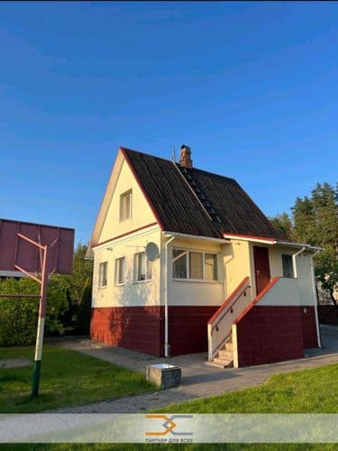 Сдается дача на сезон или на круглый год в живописном месте. Всего 16 км от Минска в Логойском направлении. Современное СТ со статусом коттеджного пос...