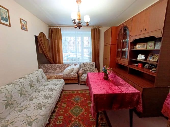 ОТЛИЧНОЕ ПРЕДЛОЖЕНИЕ! В продаже трёхкомнатная квартира в кирпичном доме по ул. Чапаева, 16. Квартира расположена на высоком первом этаже, сухая и оче...