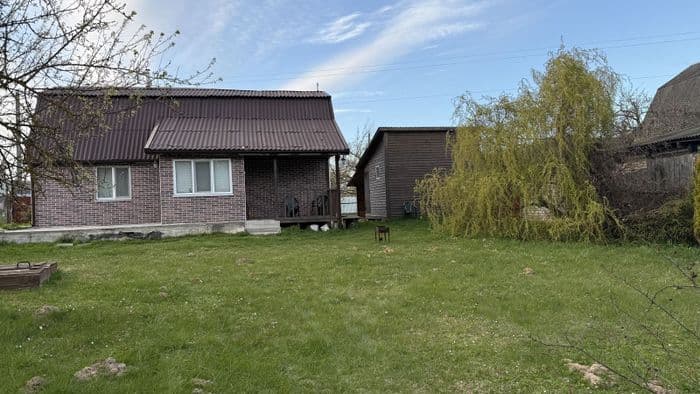 Сдается уютный дом с участком 6 сот. в СТ «ЧЕРЕМУШКИ» в 11 км от МКАД. Дом расположен на центральной улице, которая зимой регулярно очищается от снега...