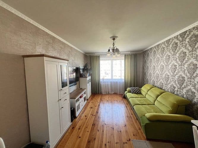 Сдам светлую 2‑комнатную квартиру, микрорайон Ковалёво, Брест. С мебелью. По официальному договору аренды. Окна выходят по обе стороны дома. Рядом сад...