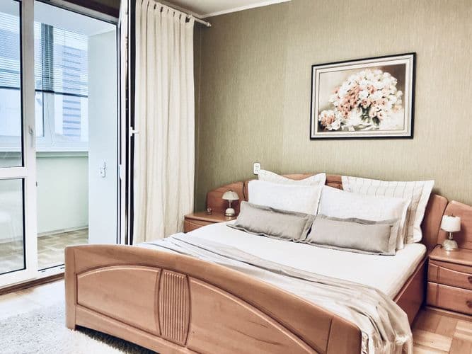 Предлагаем внаем 3х комнатную квартиру в центре города ТОЛЬКО гражданам Республики Беларусь на срок не менее 6 месяцев. Комнаты: спальни 16 и 12 м. к...