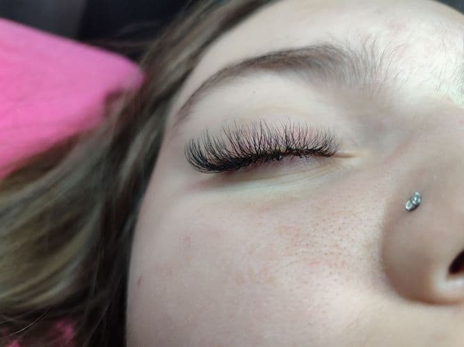 Наращивание ресниц