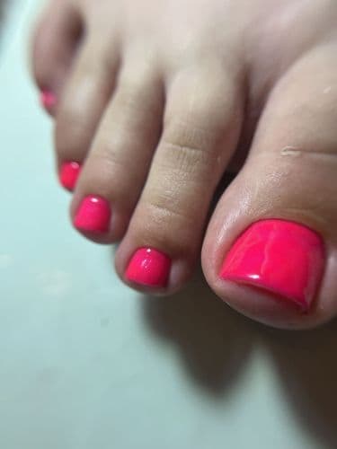 Педикюр с выездом на дом