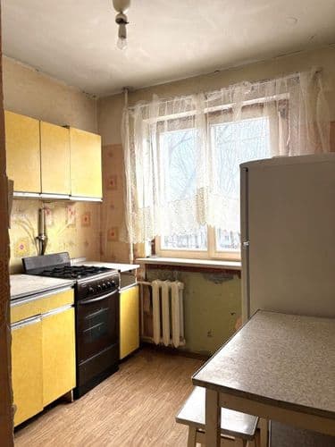 Продаётся 2-комнатная квартира в уютном и развитом районе нашего города по адресу ул.3-я Авиационная д. 17 Квартира расположена на 4-м этаже 5-ти эт...