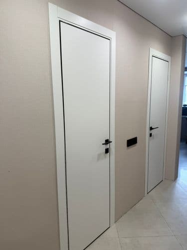 Установка межкомнатных дверей