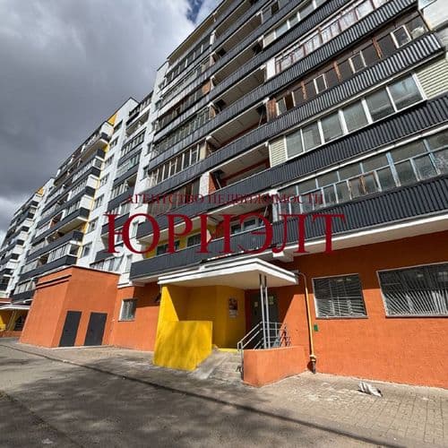 В продаже 1-комнатная квартира по адресу: бульвар Непокоренных, 19. Расположена на 8-м этаже 9-ти этажного кирпичного дома, 1975 г/п. Общая площадь 31...