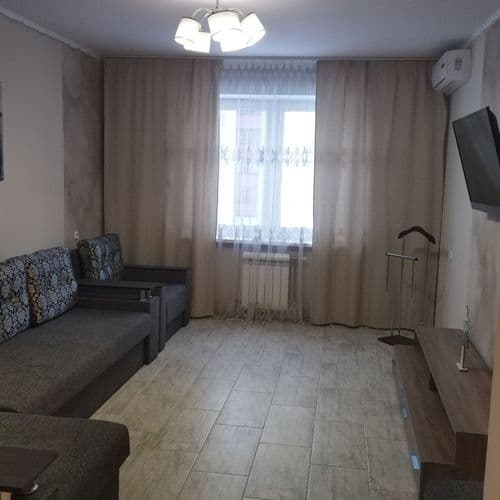 Квартира сдаётся с июня 2026 по договору на долгосрочный период. Есть все необходимое для комфортного проживания. Сдаётся аккуратной, без вредных прив...