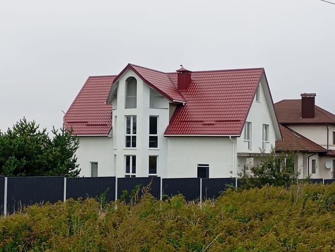 Свободная планировка помещений, раздельные входы, просторные светлые комнаты, по всем этажам и комнатам разведена канализация, 2 балкона и лоджия, сво...