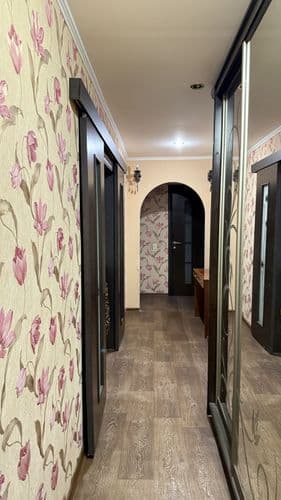 В продаже аккуратная 3-х комнатная квартира, по адресу: ул. Крупской 89б рядом (Институт МВД) Расположенная на 4-этаже 5-ти этажного кирпичного дома 1...