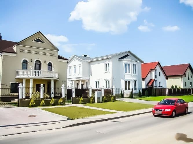 Элитный коттедж в Минске вблизи пр. Победителей сдаю в аренду. Новая городская коттеджная застройка (вокруг новые красивые дома). Новый ремонт и меб...