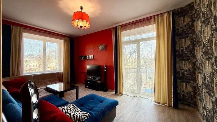 Продаётся 3-х комнатная квартира: на 3-м этаже 4-х этажного кирпичного дома, по проспекту Фрунзе дом- 41, в г. Витебске. Дом расположен в центральной ...