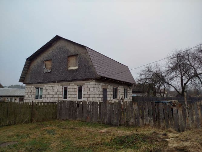 Продается жилой дом по адресу 2-й переулок Тютчева, д.14. район Малой Боровки. Есть разрешение и проект реконструкцию. Вода, канализация, электричеств...