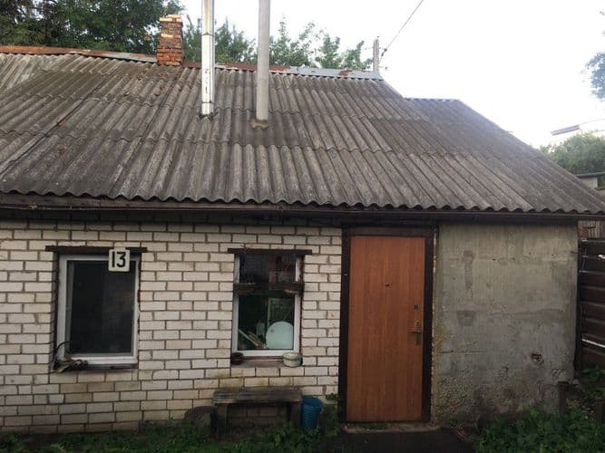 АКТУАЛЬНО ПОКА ВИСИТ ОБЪЯВЛЕНИЕ. Сдается изолированная комната 22 м. кв. в частном доме в частном секторе. В доме 3 комнаты, из них отдельная комната ...