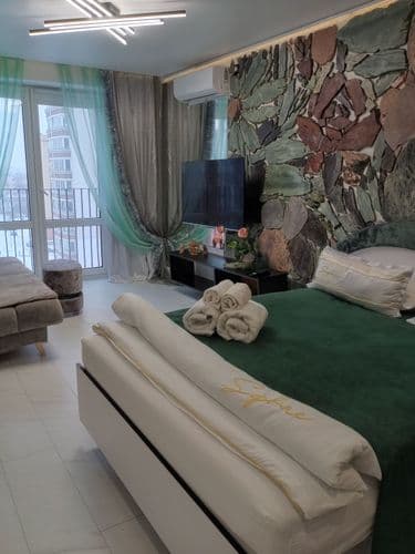 Студия на 8 этаже с джакузи в центре города