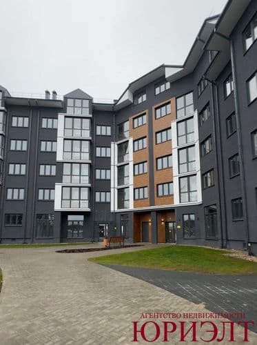 Лот. 71925 На проспекте Республики в ЖК «Малиновка» продается просторная трехкомнатная квартира свободной планировки под черновую отделку. Дом постро...