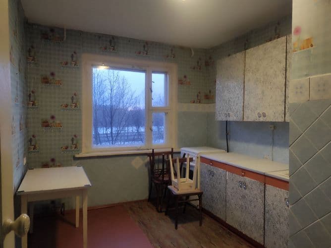 Сдам комнату в двухкомнатной квартире в 5-м микрорайоне. Частично с мебелью. Прописан один человек. Все вопросы по телефону.