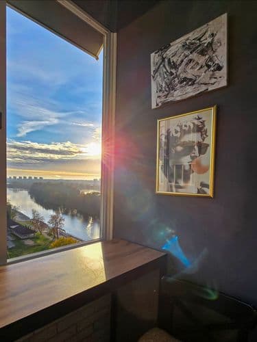 Сдается уютная квартира в центре Бреста . Командировочным выдаются отчетные документы. Преимущества: - Расположение в самом сердце города, на живопи...