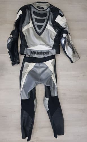 Мотокомбинезон Vanucci б/у