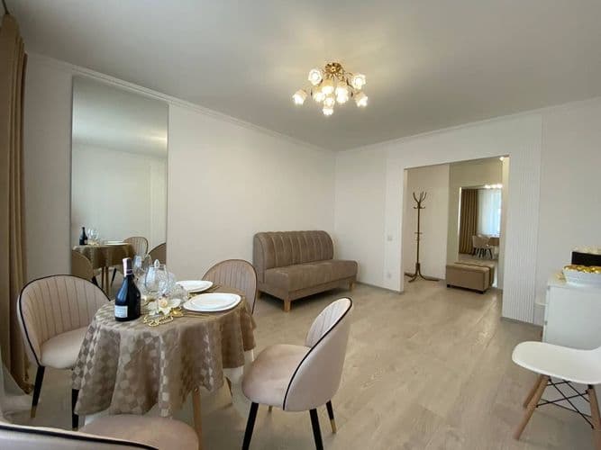 ----УЮТНАЯ 2-Х КОМНАТНАЯ КВАРТИРА В ЦЕНТРЕ----