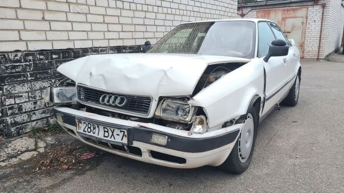 Audi 80 V (B4)