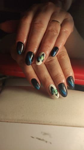 Маникюр,педикюр, наращивание