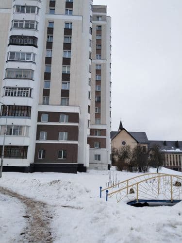 Отличное предложение на рынке недвижимости: в продаже двухкомнатная квартира в кирпичном доме после капитального ремонта. Два лифта, чистый подъезд, т...