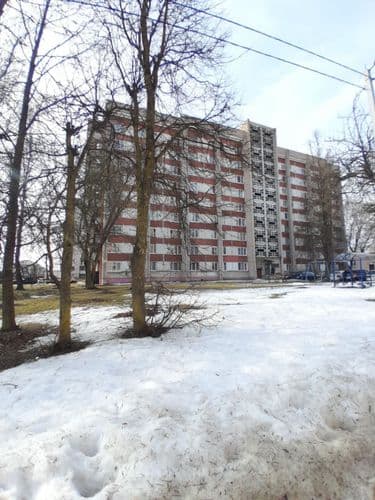 Продажа однокомнатной квартиры на ул.2-я Бядули. Кирпичный дом малосемейного типа, 1984 года постройки. Общая площадь: 37 м² Жилая площадь: почт...