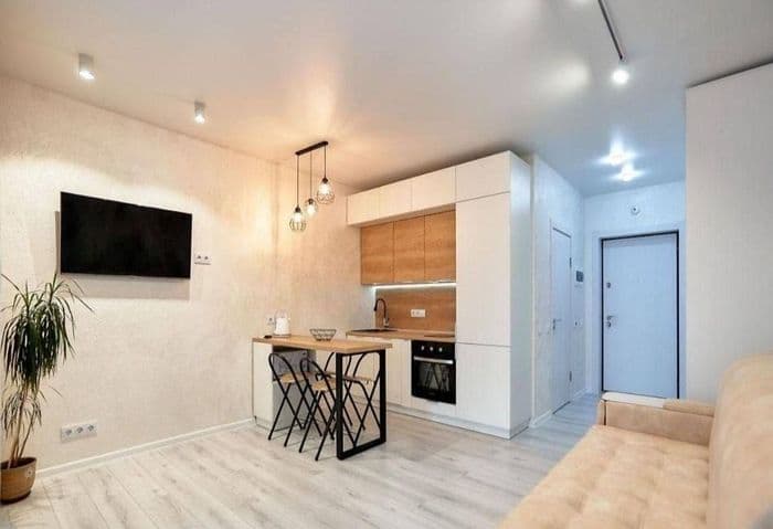 Сдаётся 1-комнатная квартира в Минск-Мир по ул.Левина, 9 (9/25 этаж). Квартира меблирована и готова к заселению (доступна к просмотру с 20.04). Встро...